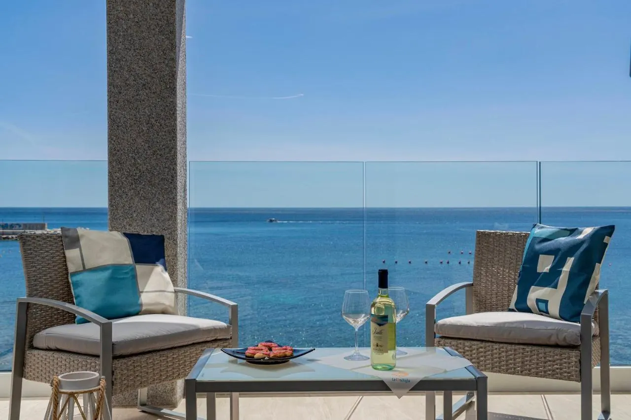 Hotel Ristorante La Conchiglia Cala Gonone 4*,