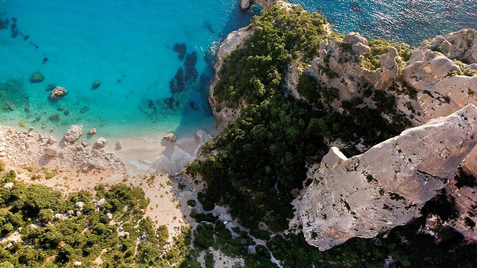 Hotel Ristorante La Conchiglia Cala Gonone 4*,  Italy